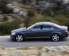 [시승기]벤츠 뉴S500,'미니 마이바흐'..