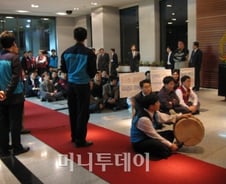 [기자수첩]밤에 열린 예탁원 주총