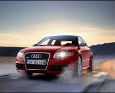 [시승기]아우디의 화끈한 차 'RS4'