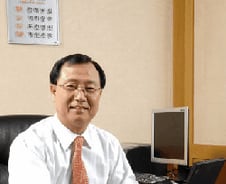 '30년 공직' 출신..일하는 방식은 '현장형'