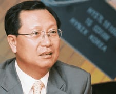 "반도체는 협력산물..경쟁사 손잡을 수도"