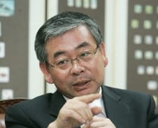 "편지·택배·쇼핑… 우체국은 뭐든 됩니다"