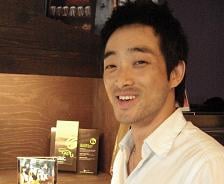 '커프' 스승은 '아름다운 커피' 봉사자