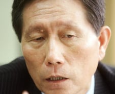 서범석 사학연금이사장은 누구인가