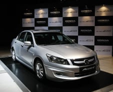 [시승기]더 강력해진 신형 어코드가 왔다