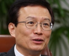 "일 잘하는 부장, 연봉 1억원 넘습니다"