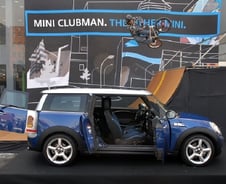 [시승기]미니 클럽맨, "세상의 시선을 즐겨라"