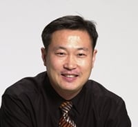 "와인도 우유처럼 배달하겠습니다."