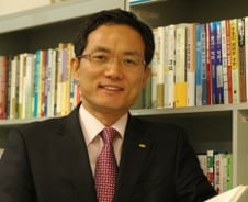 [CEO칼럼] 아이들에게 보내는 작은 반딧불