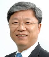 [CEO칼럼]반도체를 잇는 태양광