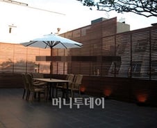 [사진]故장자연 '스위트룸' 파티 테라스-5