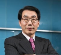 "통합KT, SKT와 소모경쟁 안할 것"