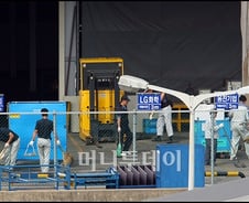 [르포]쌍용차, 폐허 속 희망 찾기 분주