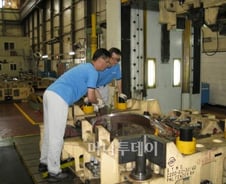 [르포]쌍용차, 인수 향한 구슬땀 시작