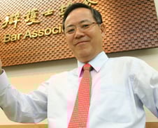 "판결정보 공개가 사법민주화 첫걸음"