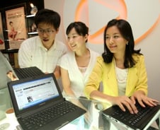  'KT와이브로 3년 쓰면 넷북이 공짜'