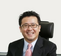 [기고]포커게임의 룰과 벤처캐피탈