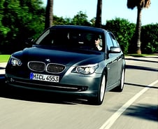 [시승기]BMW 5시리즈 최고 '286마력 535d' 