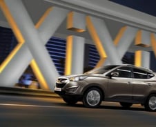 [시승기]지나가면 쳐다보는 '투싼ix' 타보면?