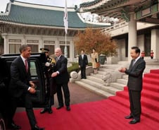 20년 나이차 뛰어넘은 MB-오바마