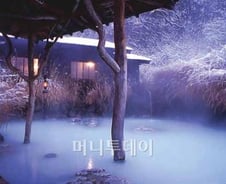 병헌ㆍ태희따라 화끈한 온천에서 연말을