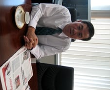 "UAE경제축 아부다비로 이동중"