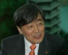 샘표식품 "마르스 지분 싸다면 인수" 