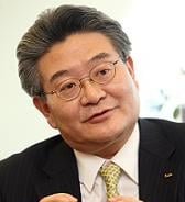 민유성 회장 "금호그룹 구조조정 이달말 윤곽"