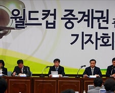 [일문일답]KBS "보편적 시청권, 기간방송 KBS의 몫"