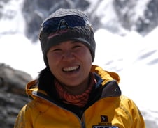 오은선, 세계 女최초 히말라야 14좌 완등 성공