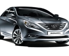 현대차 "YF쏘나타, 다시쓰는 중형차 역사'