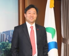 오세훈 서울시장, '컬처노믹스' 앞세워 재선…