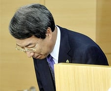 '사임 시사' 鄭총리 거취 MB 귀국 후 결정될듯 