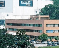 "먼지도 팝니다"..리바트, 친환경가구 전도사 '자처'