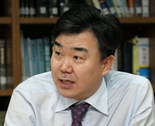 "M&A변호사는 오케스트라 '지휘자'"