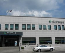 "은행 이름 바꾸니 싫다고 떠난 고객 돌아왔어요"