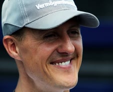 F1은 호화 전용기 축제? 