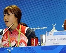 [광저우AG]정다래 엉뚱매력, 박태환 '빵 터졌다'