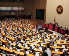 [연평도발] '대북결의안' 국회 본회의 통과(상보)