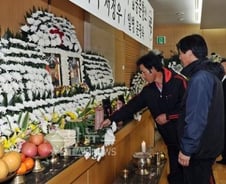 [연평도발]연평도 전사자 영결식, 해병대장으로 거행