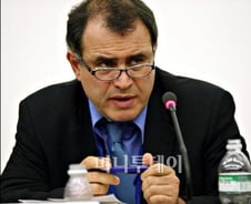 '닥터둠' 루비니 "유럽불안 최대 고비는 스페인"