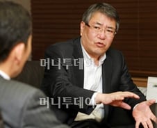 교원, '젊은 공격수' 대거 영입…금융까지 영토 넓힌다