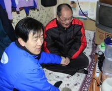 [현장+]쪽방촌 찾은 최지성 삼성電 부회장의 고민