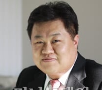 [CEO칼럼]우리가 사막에 서있는 이유