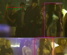 비행하는 '아테나 H컵녀', 정체 밝혀져