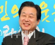 선 굵은 정치인, 김무성 한나라당 원내대표