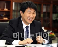 이주호 교과부장관 "긍정적 변화 확산되는 한 해로"