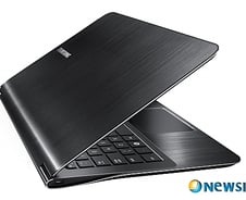 [사진]CES서 공개된 삼성전자 '초경량 노트북'
