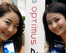 [사진]LG전자 전략 스마트폰 '옵티머스 2X'