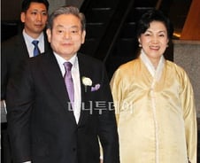 [현장+]약 3시간 진행된 이건희 회장의 칠순만찬
